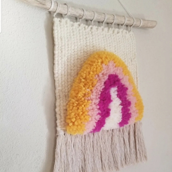 Rainbow weaving wall hanging - Picture 2 of 3